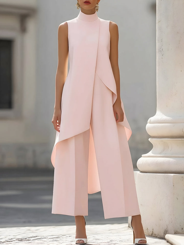 Asymmetrisches, ärmelloses Oberteil und Hose mit weitem Bein