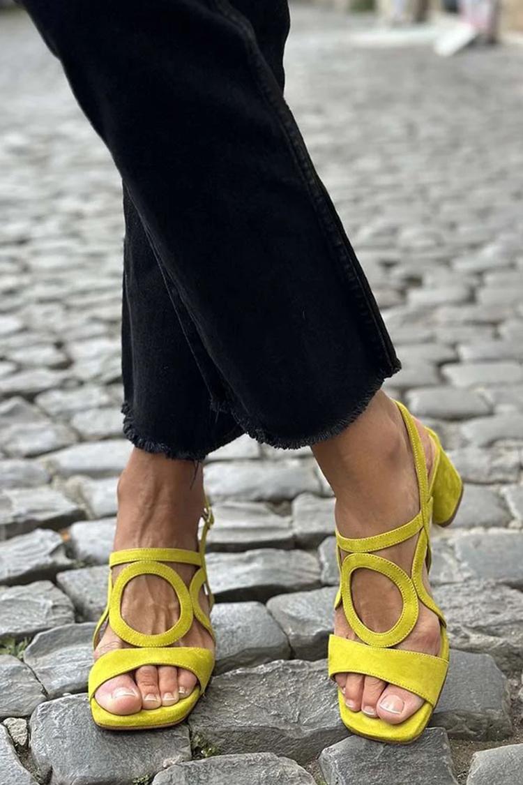 Sandalen mit eckiger Spitze und rundem Ausschnitt