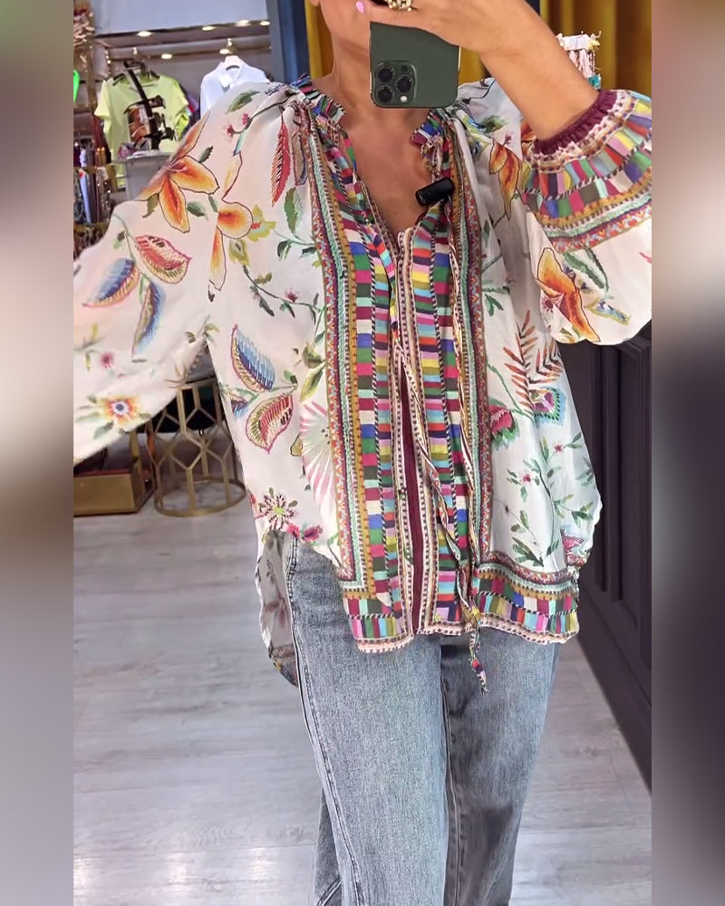 Sexy Bluse mit V-Ausschnitt und modischem Druck