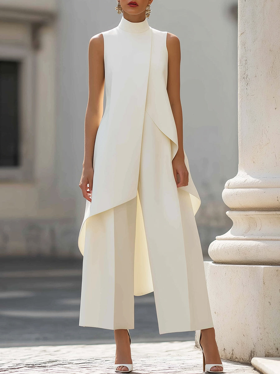 Asymmetrisches, ärmelloses Oberteil und Hose mit weitem Bein