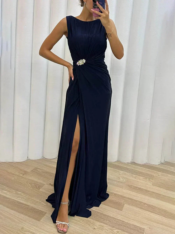 Yael™ | Elegantes Kleid mit hohem Kragen