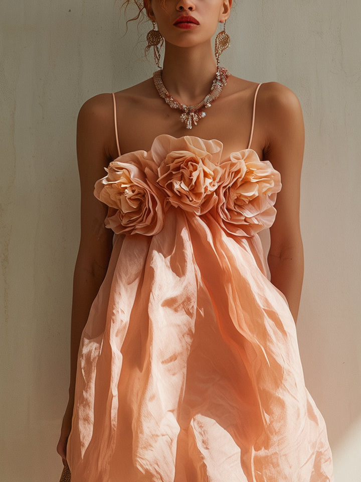 Rosa Minikleid aus Baumwolle mit 3D-Blumen