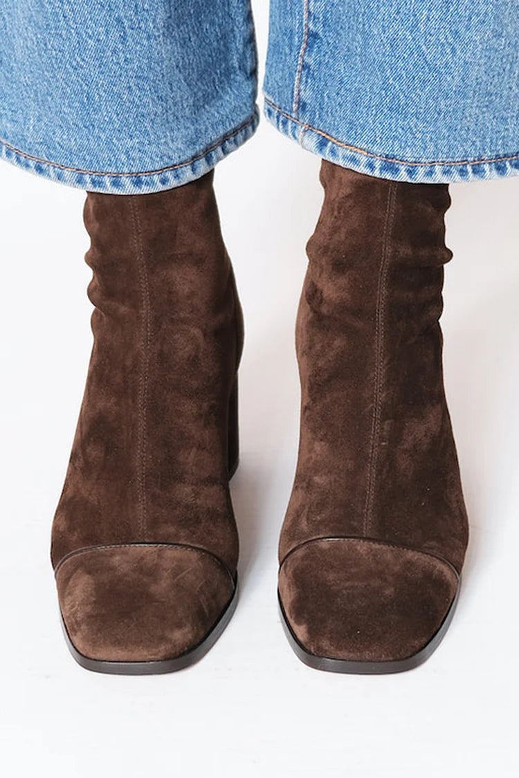 Ilanit™ | Luxe Stiefelette aus Wildleder mit mittlerem Absatz