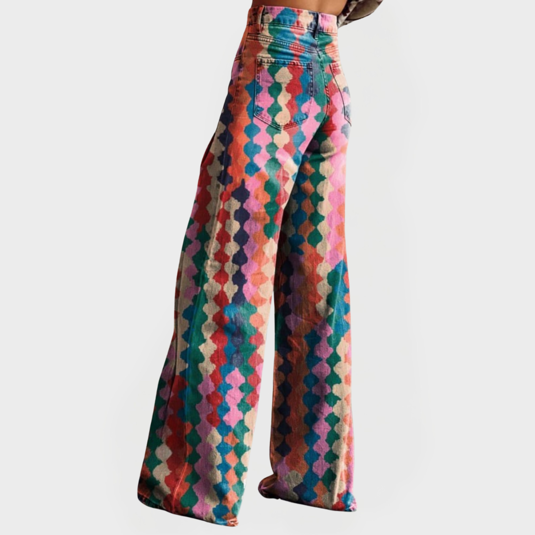 Bunte Jeans mit weiten Beinen für moderne Looks