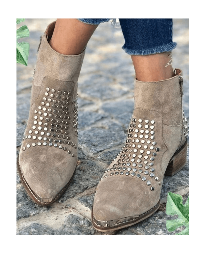 Sloane™ | Stiefel mit Nietenrand