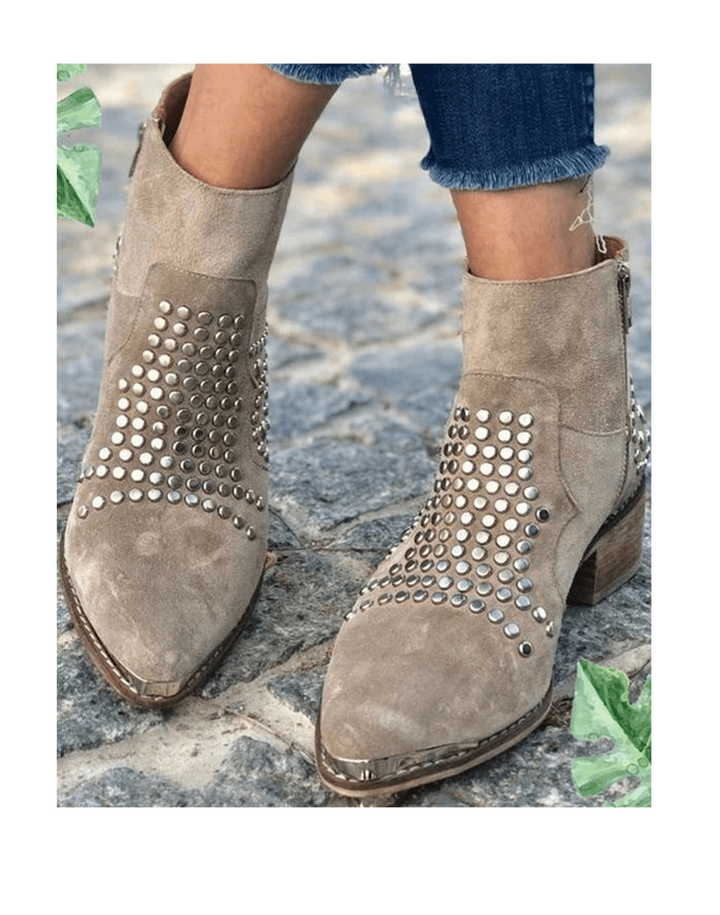 Sloane™ | Stiefel mit Nietenrand