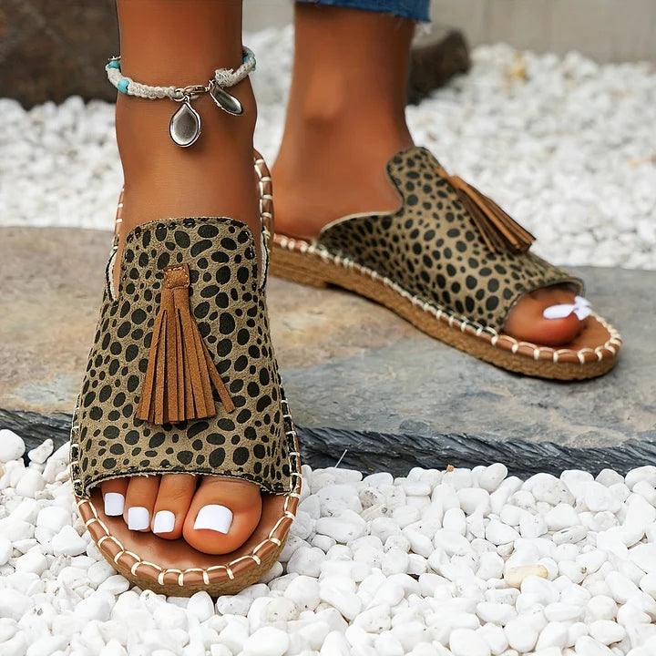 Leena - Bequeme flache orthopädische Sandalen