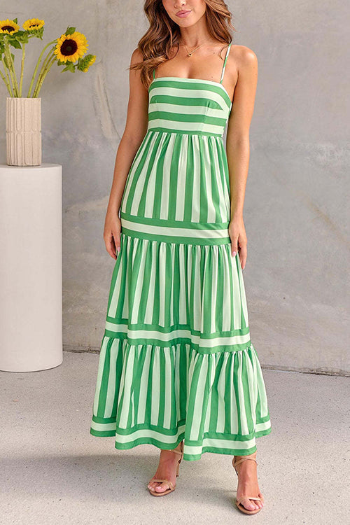 Maxikleid mit Spaghettiträgern, Stufenrock und Color-Block-Streifen