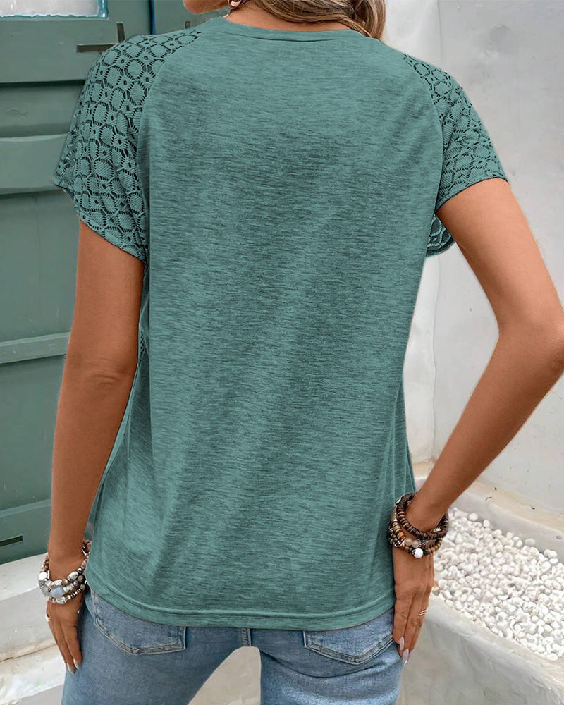 Unifarbenes T-Shirt mit Rundhalsausschnitt