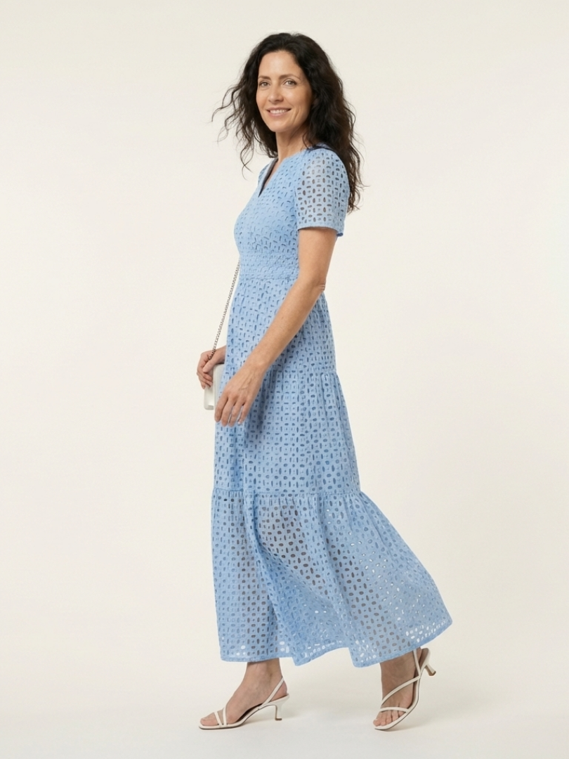 Brielle | Midi-Kleid mit V-Ausschnitt, kurzen Ärmeln und Stufenschnitt