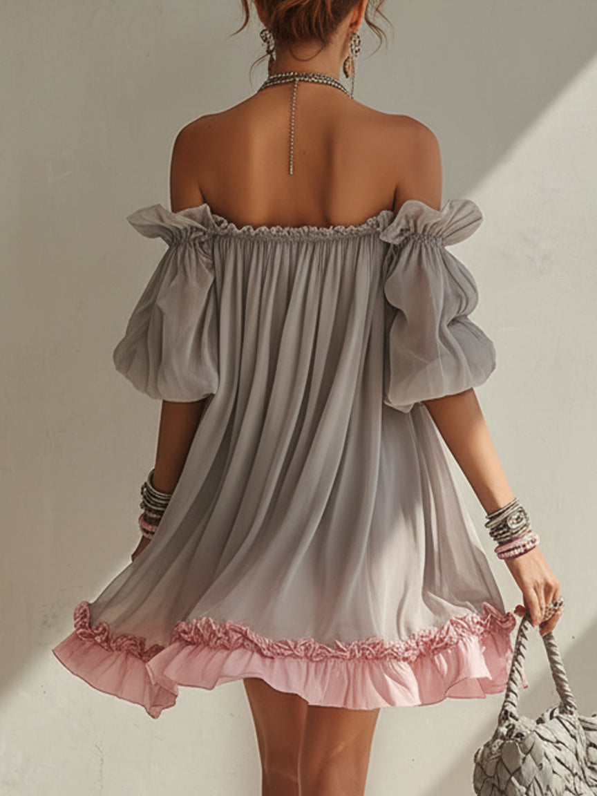 Graues trägerloses Minikleid aus Chiffon mit rosa Unterteil