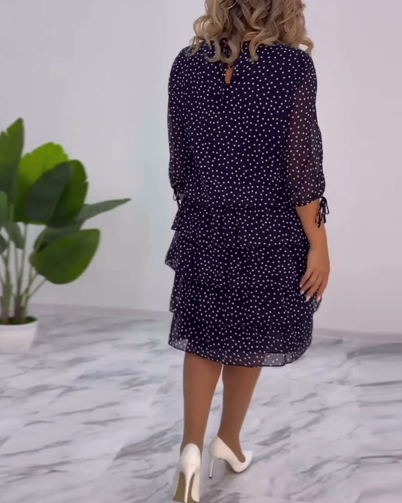 Madeleine – Elegantes Kleid mit Tupfen &amp; Stufenrock
