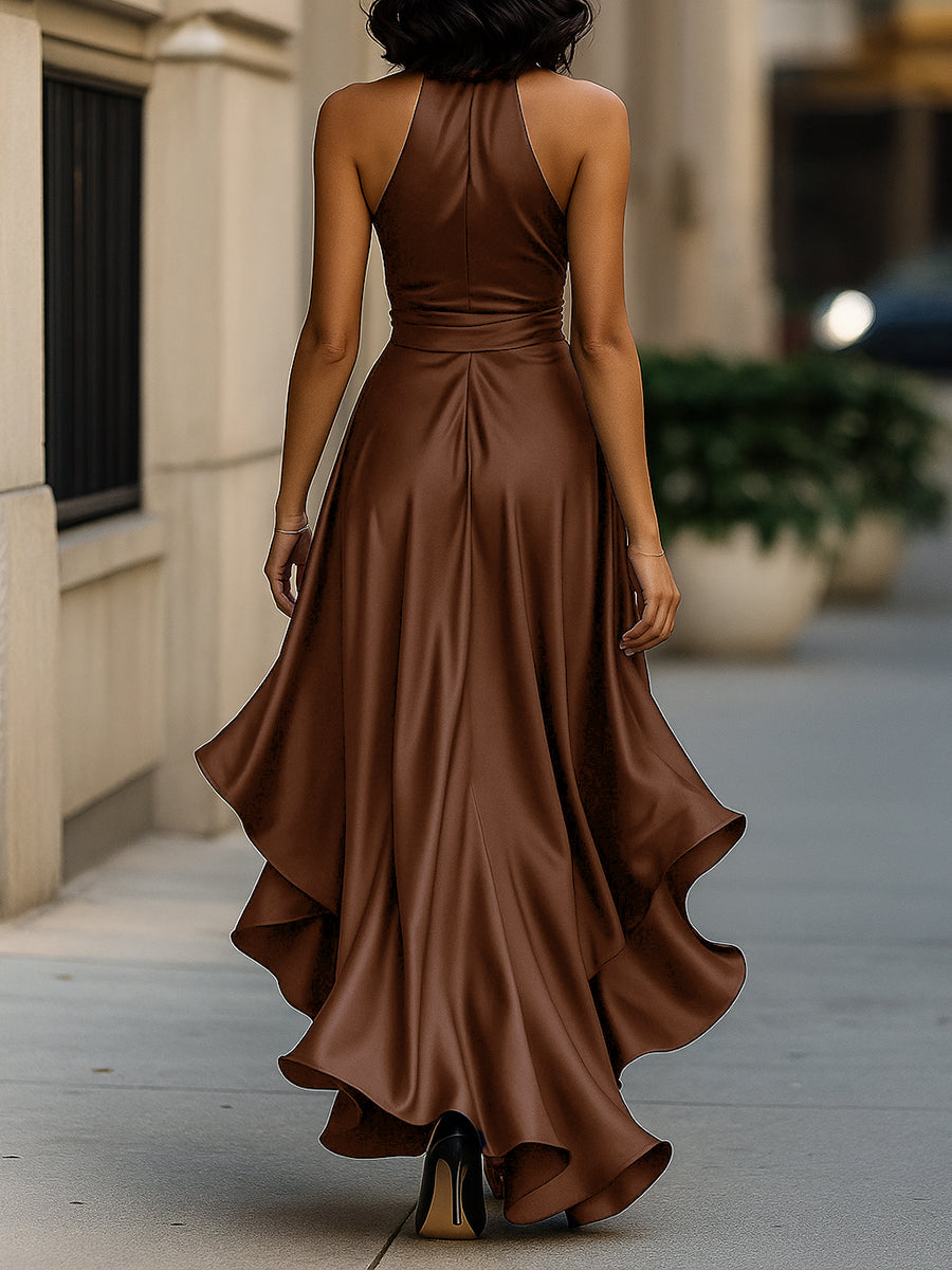Midnight Elegance Satin-Neckholder-Kleid mit Rüschen
