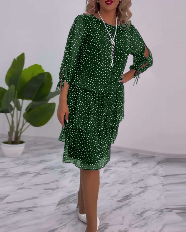 Madeleine – Elegantes Kleid mit Tupfen &amp; Stufenrock