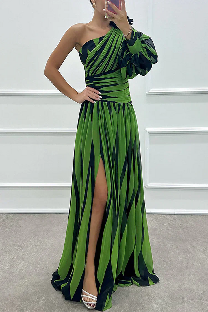 Hazel™ | Elegantes gestreiftes Maxikleid mit einer Schulter
