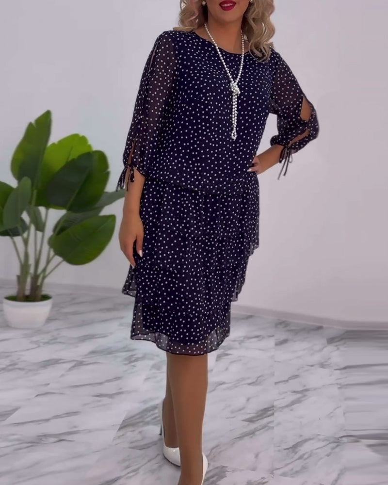 Madeleine – Elegantes Kleid mit Tupfen &amp; Stufenrock