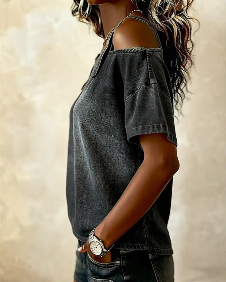 Schulterfreie Bluse aus Denim mit Hosenträgern