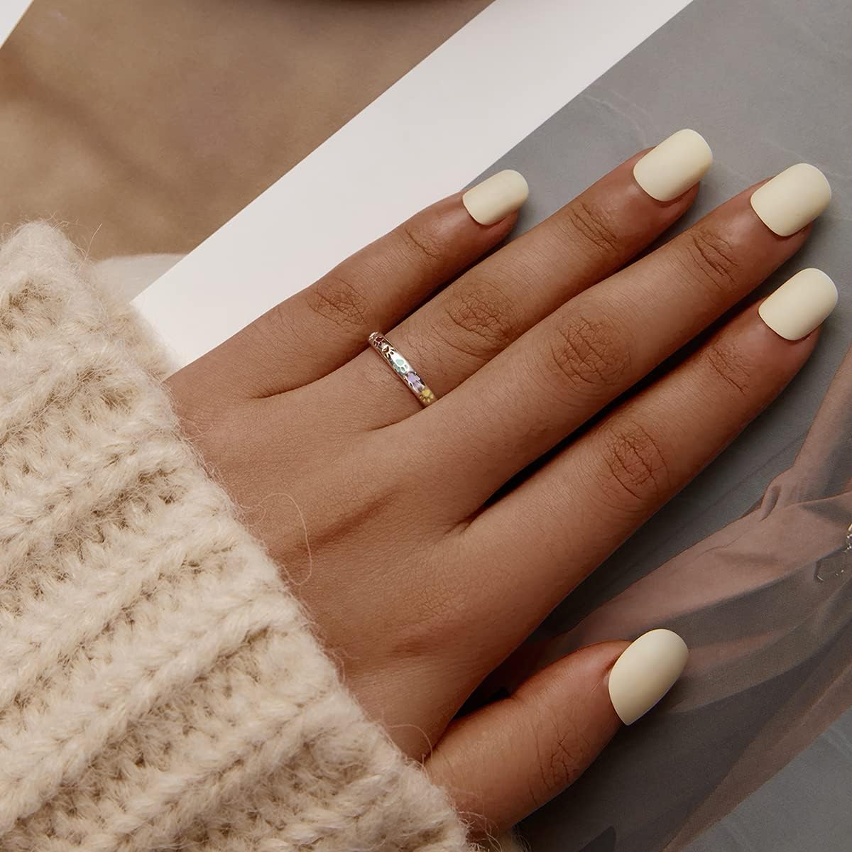 Ring aus Sterlingsilber mit pfötchenförmigem Muster