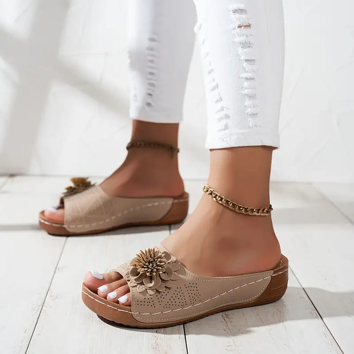 Flora | Orthopädische Sandalen mit Blumenmotiv
