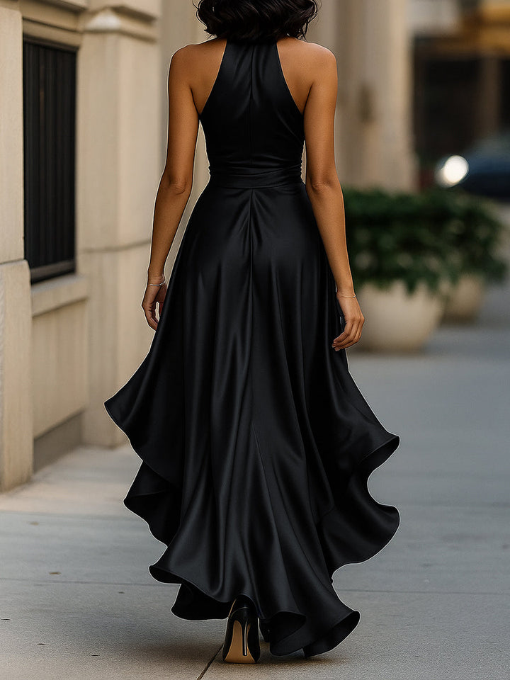 Midnight Elegance Satin-Neckholder-Kleid mit Rüschen