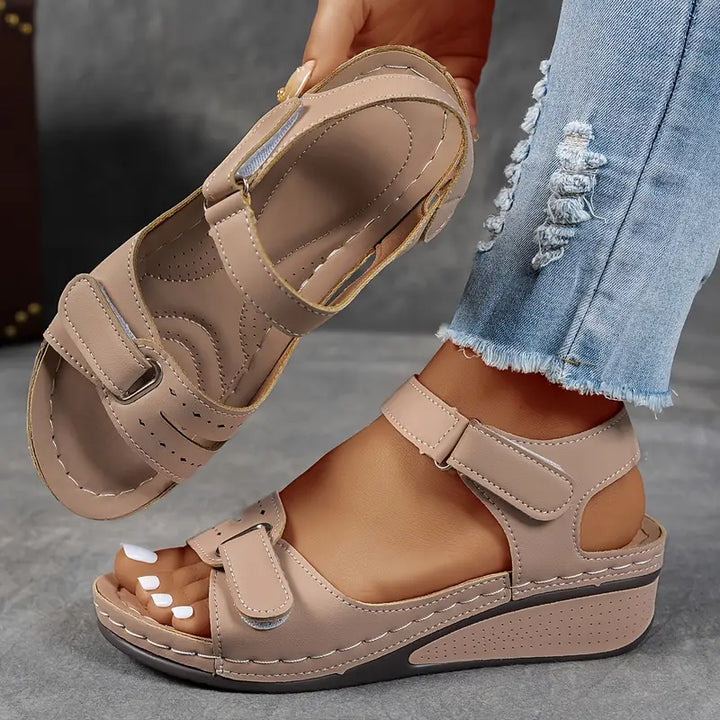 Veera™ - orthopädische Sandalen mit Keilabsatz