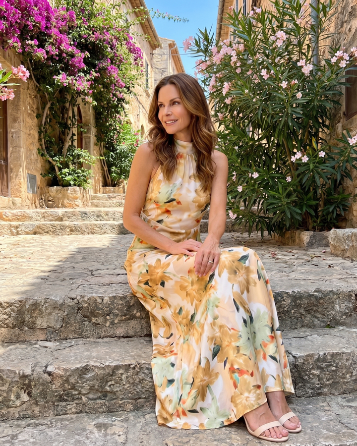 Cekel | Midikleid mit botanischem Print, Neckholder und fliessendem Rock