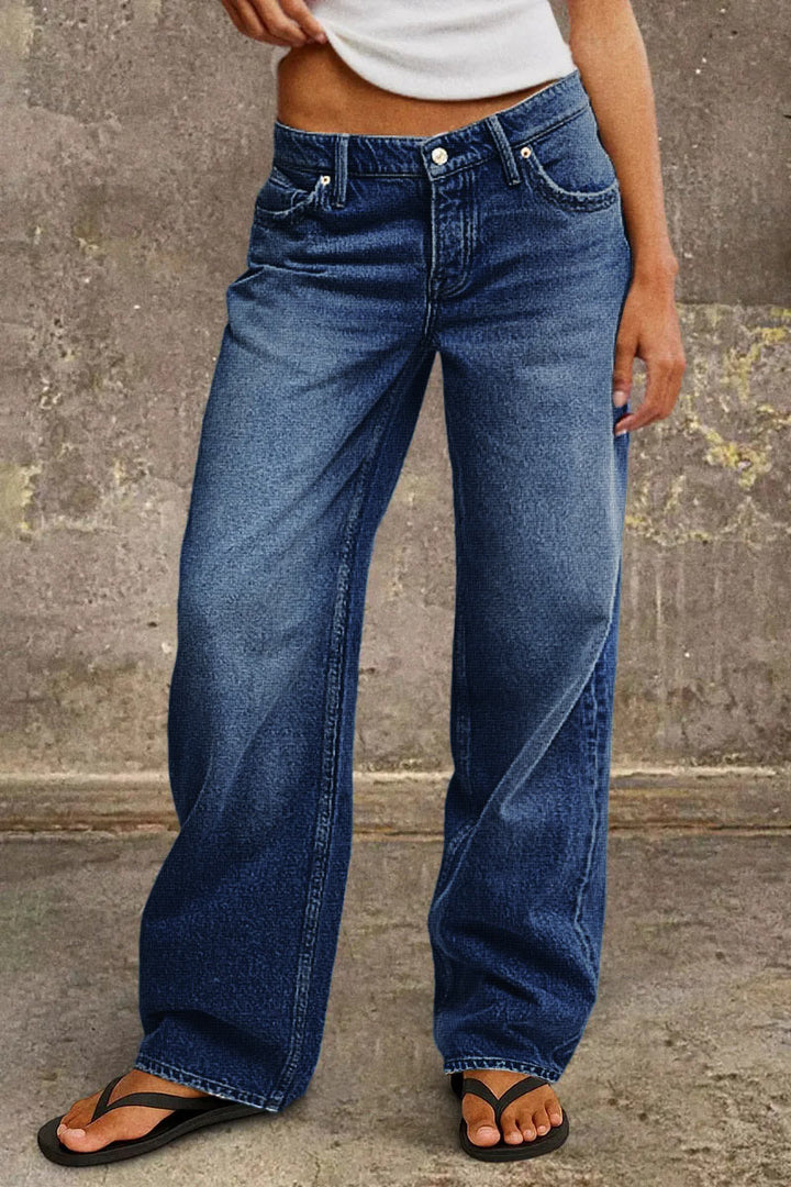 Denvara | Straight Cut Mid Rise Jeans