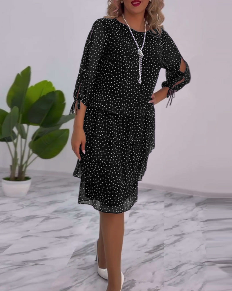 Madeleine – Elegantes Kleid mit Tupfen &amp; Stufenrock
