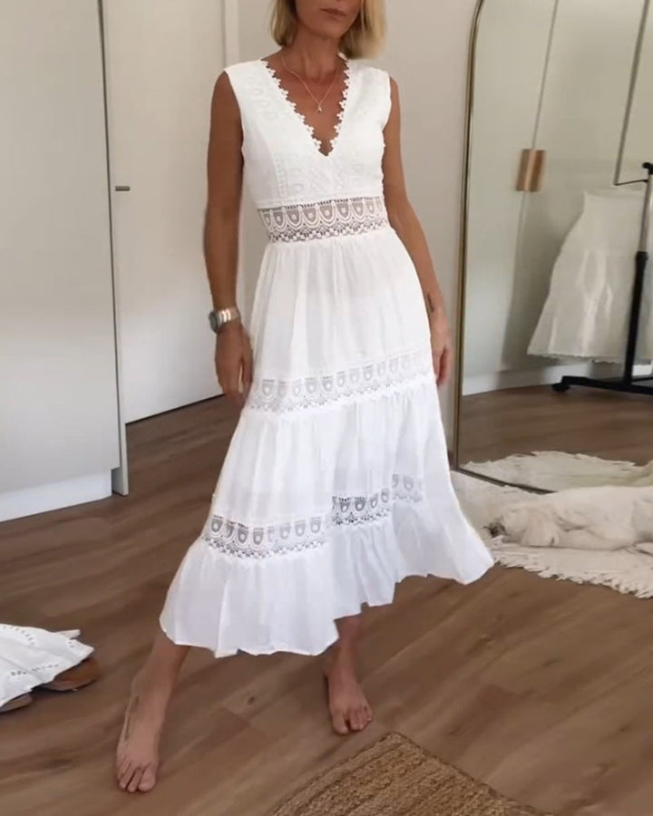 Clara | Spitzenkleid mit V-Ausschnitt