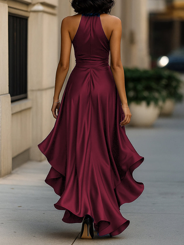 Midnight Elegance Satin-Neckholder-Kleid mit Rüschen