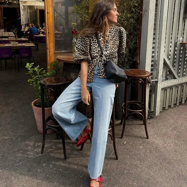 Rose | Trendige Bluse mit Leopardenmuster und Puffärmeln