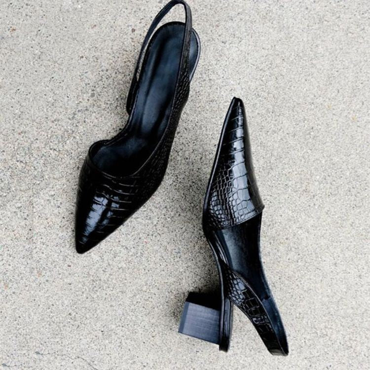 Wynn - Schuhe mit breitem Zehentrenner