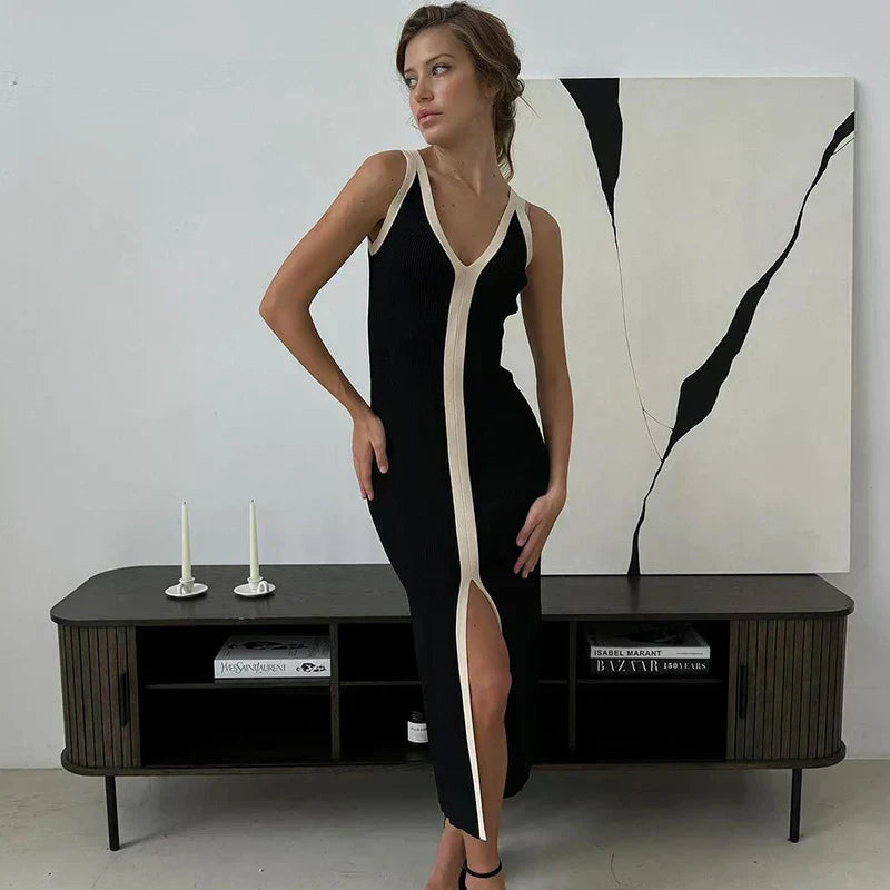 Ines | Ärmelloses Kleid mit V-Ausschnitt