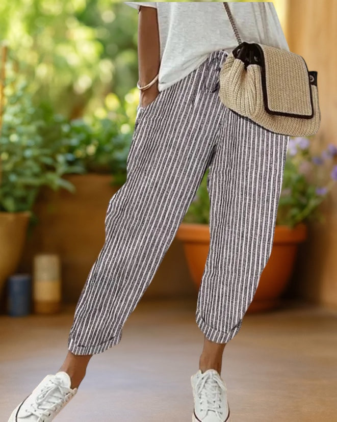Marlyn | Entspannte gestreifte Hose mit Kordelzug