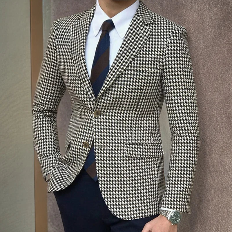 EIK I LÄSSIGER KARIERTER BLAZER