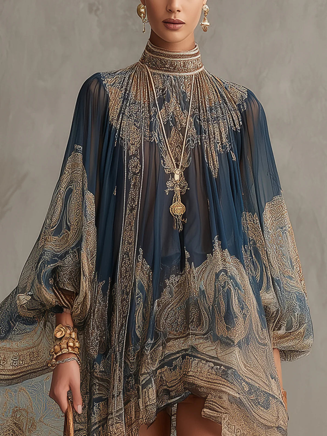 Marineblaues Minikleid mit unregelmäßigem Chiffonausschnitt und Barockdruck