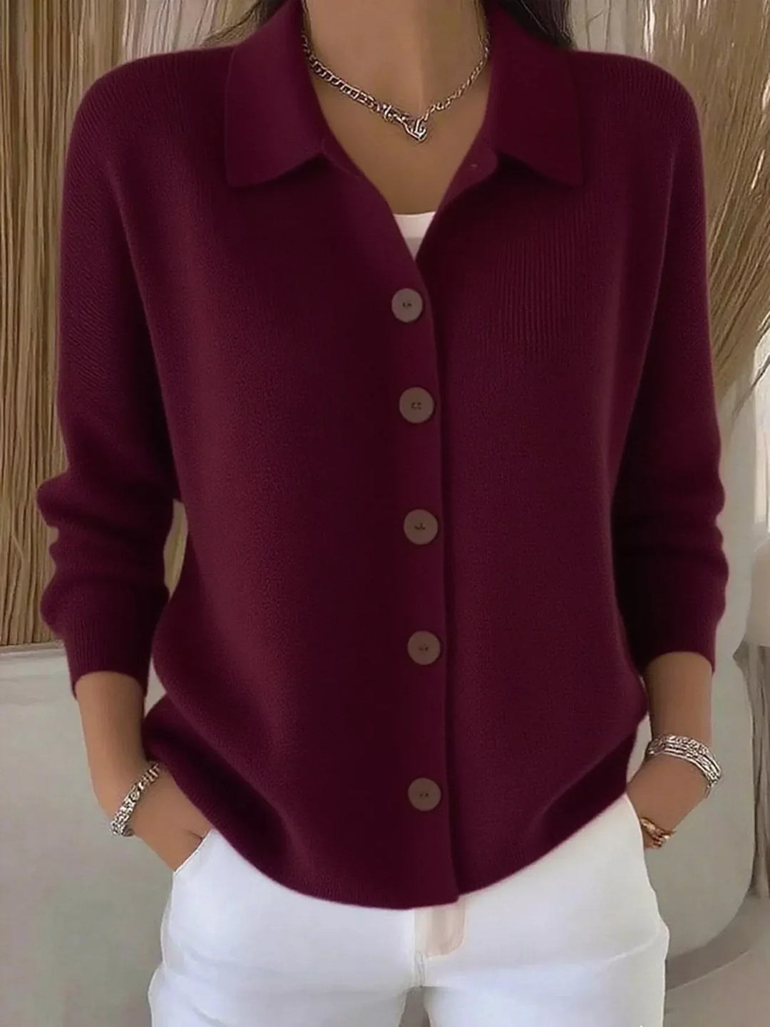 Mila™ – Elegants Strickjäckli mit Chnöpf