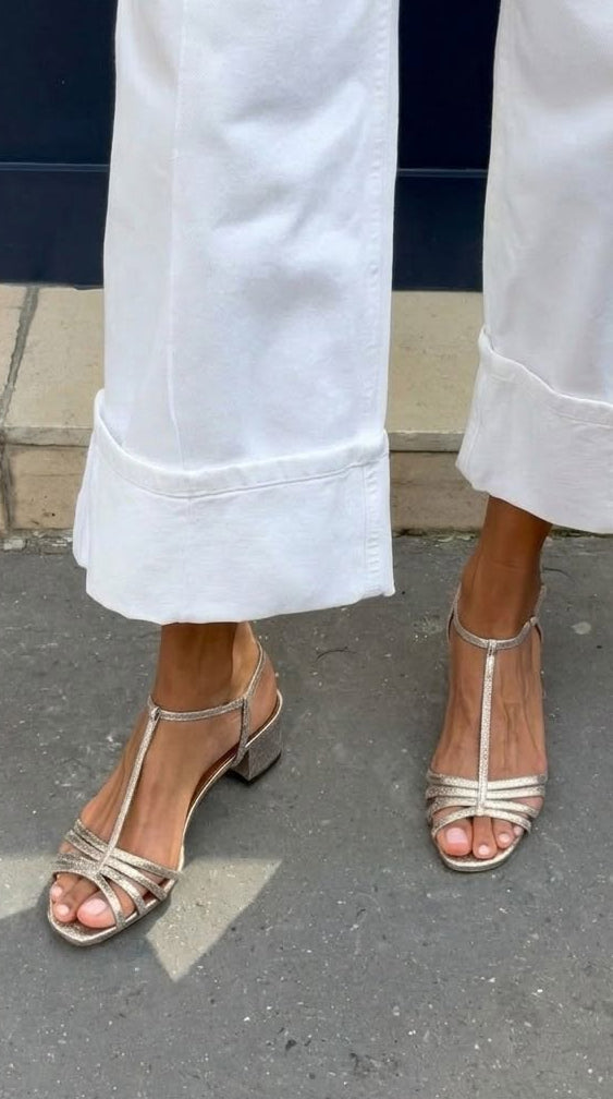 Metallic-Sandalen mit Absatz