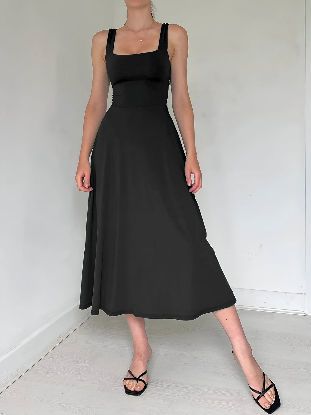 SIGLINDE I TRENDIGES MIDIKLEID