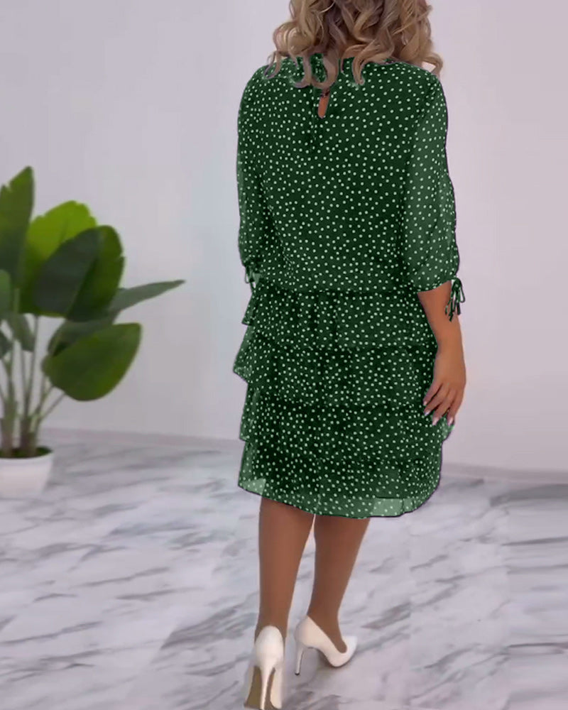 Madeleine – Elegantes Kleid mit Tupfen &amp; Stufenrock