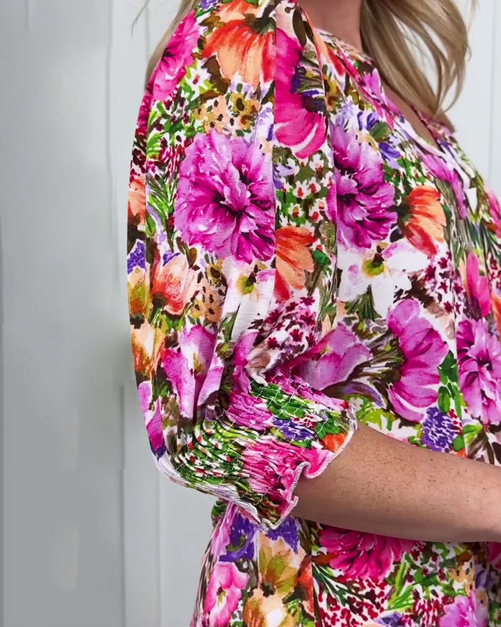 Kurzärmelige Bluse im Blumentrend