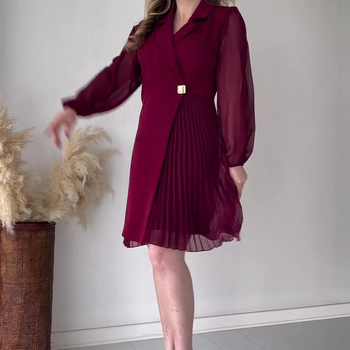 Seraphine – Elegantes Wickelkleid mit Plissee