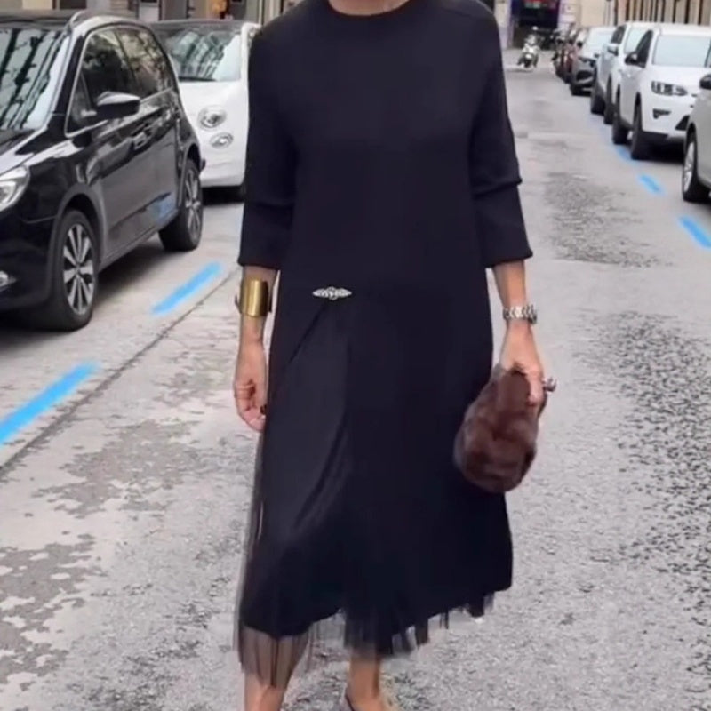 Helena – Elegants gestrickts Midikleid mit Seitenschlitz